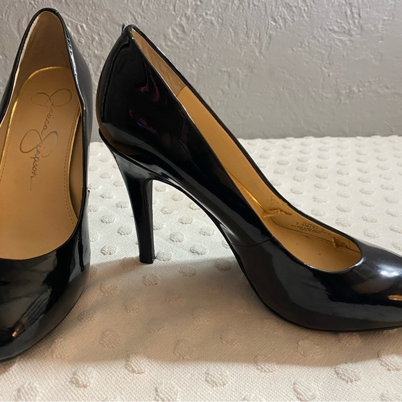 JESSICA SIMPSON Black Patent Malia Heels - Picture 2 of 16